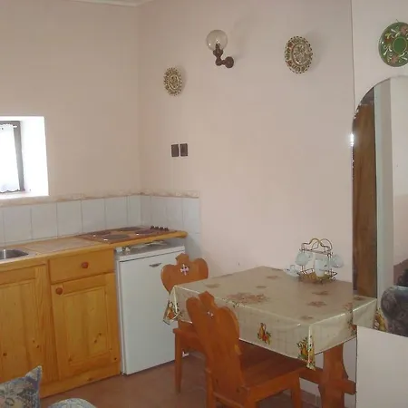 Διαμέρισμα Varoskut Apartman